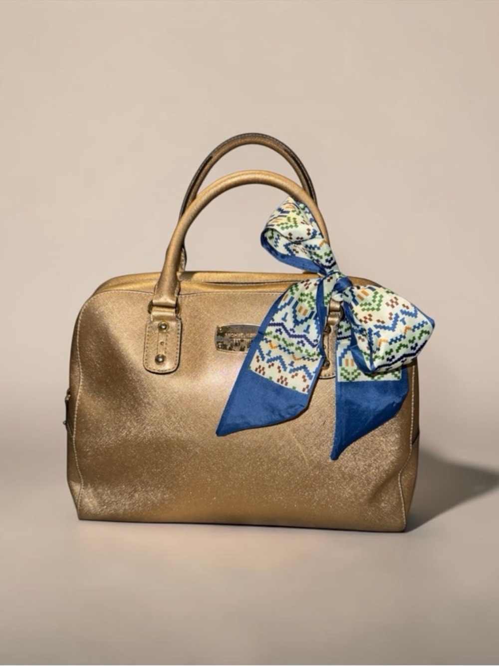 *CALLOUTS* MICHAEL Michael Kors Gold Satchel